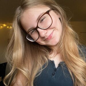 Meet your Posher, Kaleigh